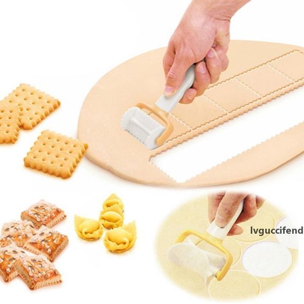 

3pcs/set rolling biscuit ravioli cutter kitchen tools rolling crimped circle cutter rolling square cutter t200323
