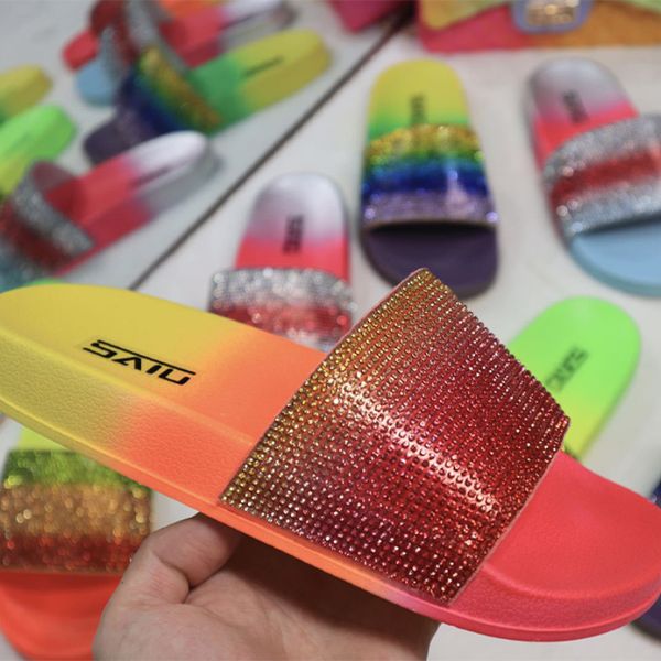 

женщина кристалл sparkly тапочки 2020 женщины комфортные горками женская мода летняя пляжная обувь женская casual квартиры плюс размер 42, Black