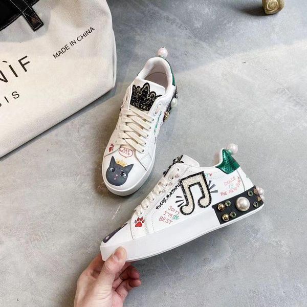 

new leather flats designer sneakers women classic casual luxury franch brand shoes extremely walking runnig durable chaussures hc76, Black