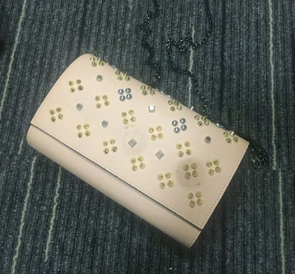 

women rivet holding bag personalityhead embossed genuine leather holding envelope bag street trend head women clutch bag