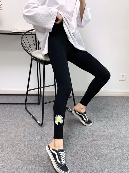 

4wz21 2020 embroidered outdoor leggings women's summer fashion casual thin daisy nine-point straight tight pants tight pants embroidere, Black