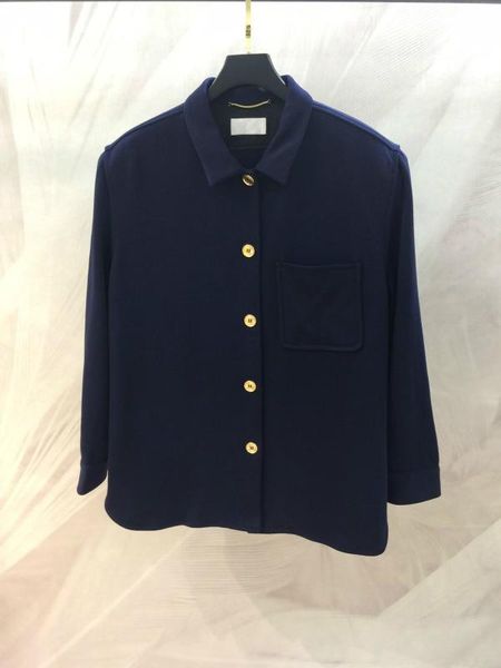 

blue single breasted coat, Black;brown