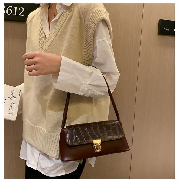 

french niche crocodile pattern armpit magic shoulder 2019 simple hundred tower shoulder women's magic stick bag hand bag, White