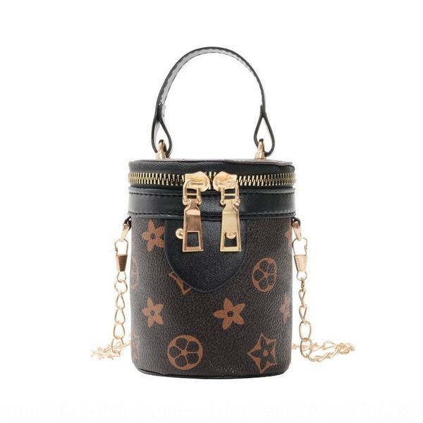 

girl 2020 new fashion princess messenger foreign style presbyopia children hand little girl hand handbag bucket bag