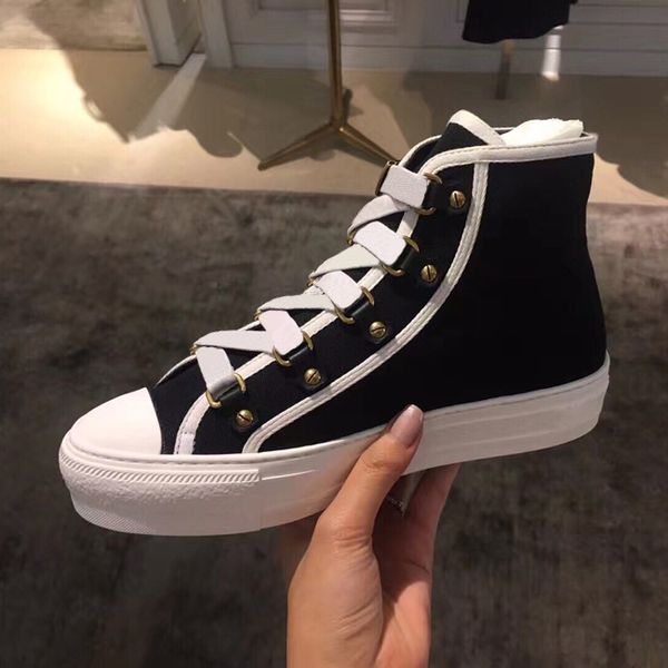 

2019 low cut patchwork leather women's sneaker wholesale kanye west race runner casual shoe white black pink velvet trainer shoes d01 c