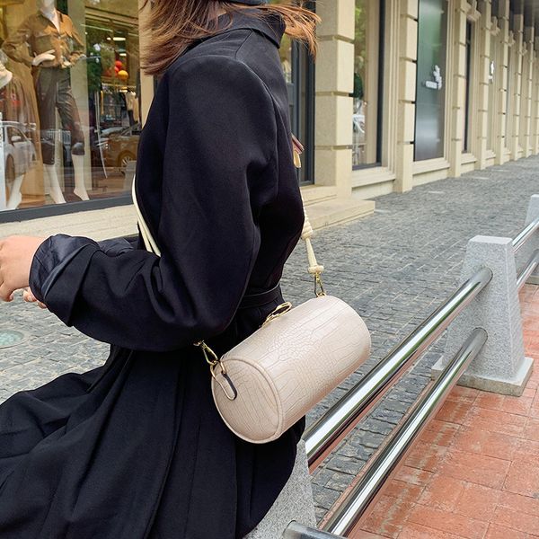 

2020 новый мешок плеча женщин вскользь корейский мини-сумка крокодил картина ведро мессенджер