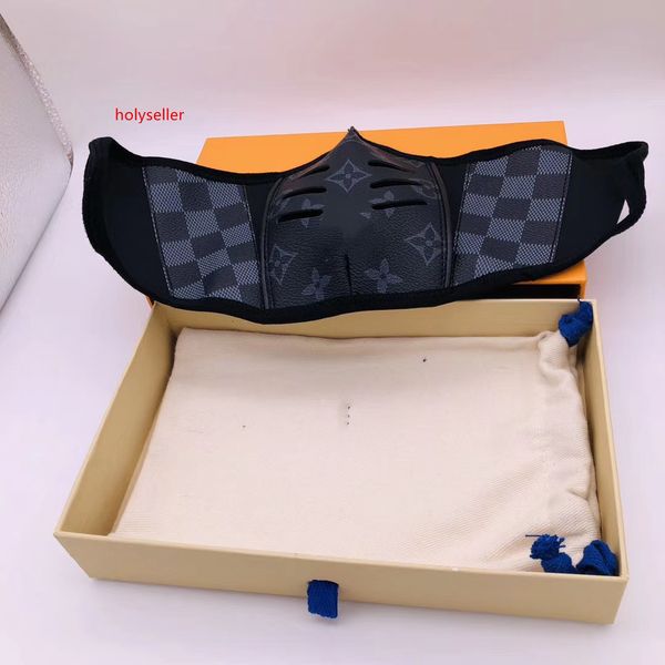 

designer anti-dust cotton mouth face mask black protective masks facemask men woman wearing black fashion facemask with box