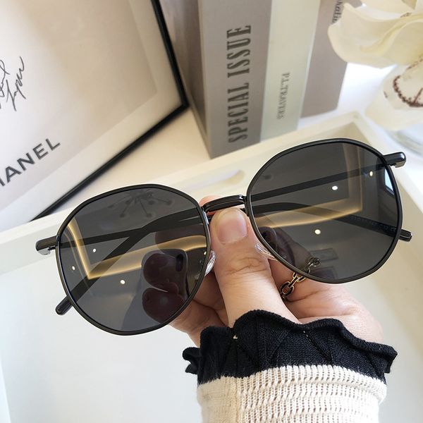 

qpeclou 2020 new fashion metal square polarized sunglasses men vintage driving black sun glasses women sweetheart glasses, White;black