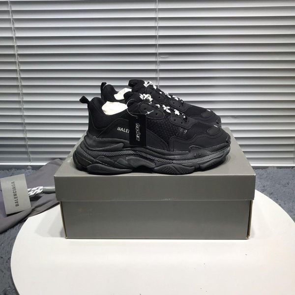 

2020sh designer designs new leisure and entertainment hiking shoes, outdoor jungle adventure shoes, original packaging and box delivery, Black