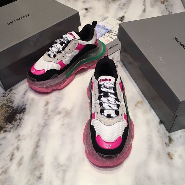 

2020u designer creation casual comfortable sports shoes hiking shoes outdoor non-slip design original packaging with box delivery, Black