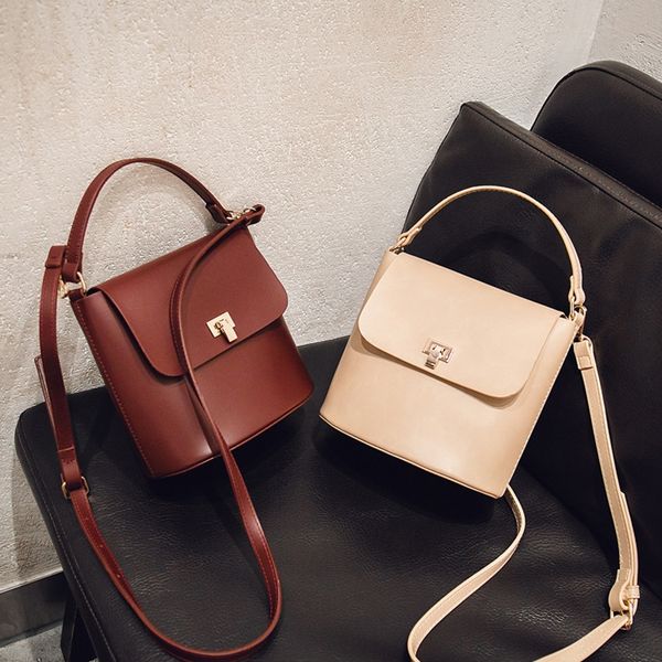 

2020 new korean ins super simple versatile fashionable pu leather single shoulder shoulder bag bucket bag female