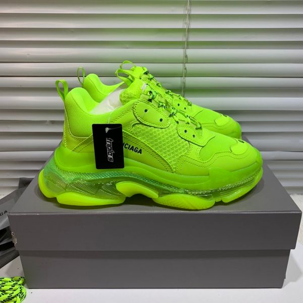 

2020h designer designs new leisure and entertainment hiking shoes, outdoor jungle adventure shoes, original packaging and box delivery, Black