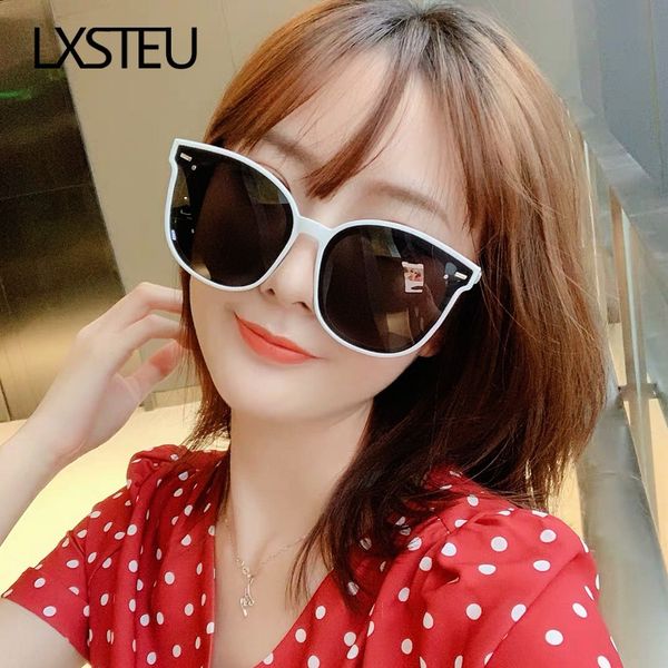 

2019 new tiktok sun web red sunglasses of the same style korean style generous frame sun glasses female 151411, White;black