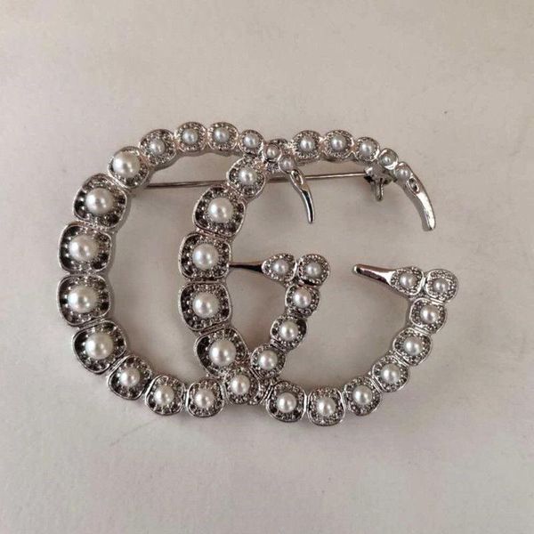 

european and american high-end brooch corsage femininity retro atmosphere simple wild coat pin ing, Gray