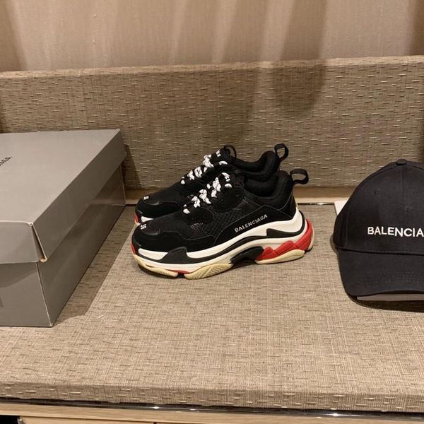 

243designer to create casual and comfortable all-match sports shoes, travel shoes outsole non-slip design with original box delivery, Black