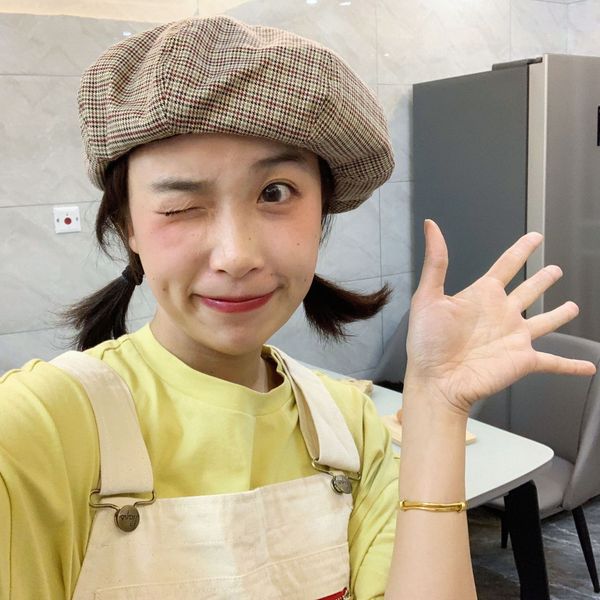 

fashionable and cute ~ soft big profile face small plaid cloud beret children's wear beret pumpkin hat children, Blue;gray