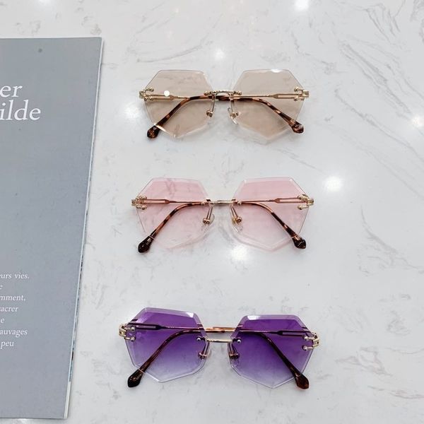 

2019 irregular sun children's sun fashionable polygon baby's sunglasses versatile gradient color glasses for boys and girls, Blue