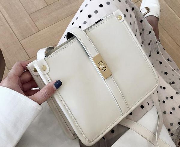 

2020 new fashion texture shoulder messenger designer wild temperament simple small square bag ready to ship