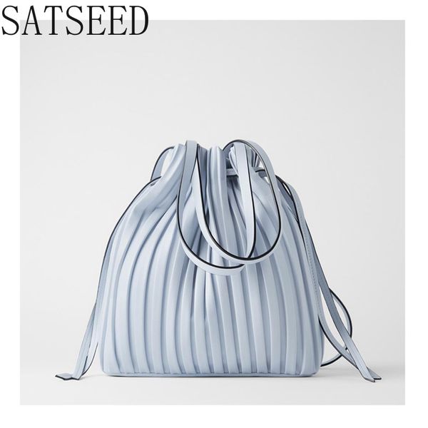 

2020 new female bag fashion handbag white small pleated mini beam mouth bucket bag shoulder messenger women