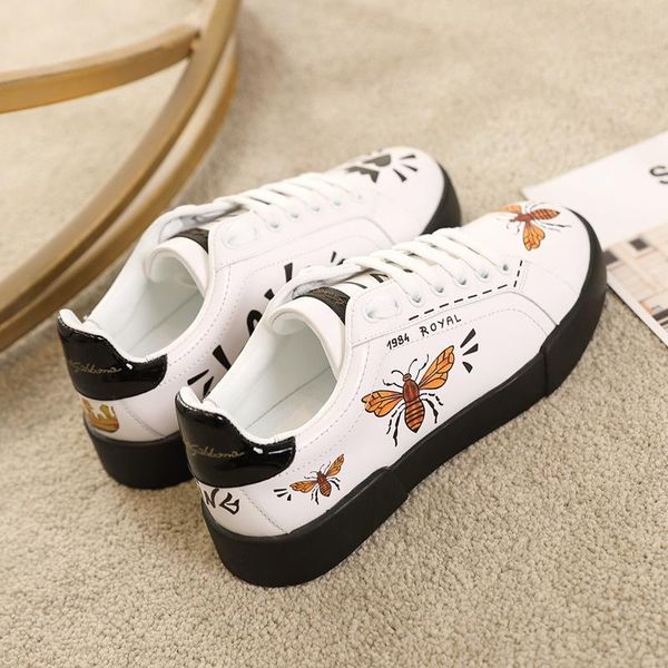 

2020z new trend hand-painted graffiti leather casual shoes men and women outdoor sports shoes fashion wild couple shoes, size 35-45, Black