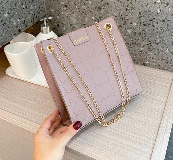 

designer handbag female 2020 texture fashion new arrival trend chain shoulder bag trend portable crossbody bag