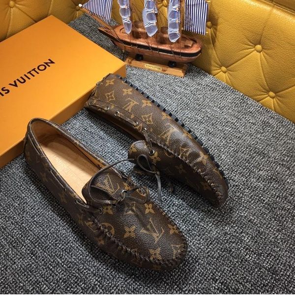 

2020wp новых продуктов для продажи роскошных мужчин вскользь спортивной обуви на открытом воздух путешествие спортого кружево коробки, Black