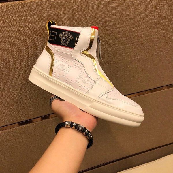 

2020t autumn and winter high-end custom men's high-casual shoes, fashion trend wild outdoor sports shoes, original box packaging