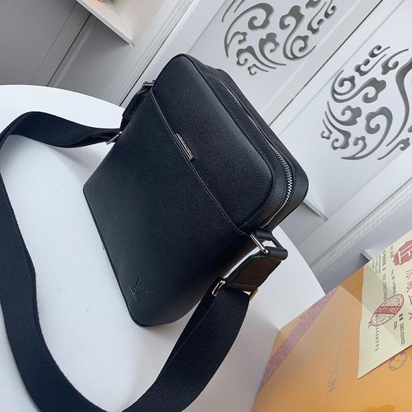 

vintage classic mens bag zipper shoulder messenger bags crossbody bag men retro style leather shoulder bags fast delivery