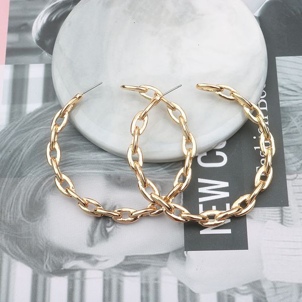 

2020 designer european and american jewelry new big earrings alloy woven punk exotic c-shaped semicircle, Golden;silver