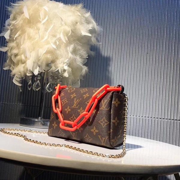 

быстрая доставка женская сумка bolsa де hombro цепи сумки на ремне леди люкс классический crossbody сумка верхнего качества trend женщины zi