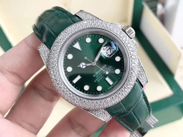 

nood v3 , crocodile skin, hand - made tiles, buttons full diamond.904 steel, movement using eta2836.sapphire mirror, with rubber leather, Slivery;brown