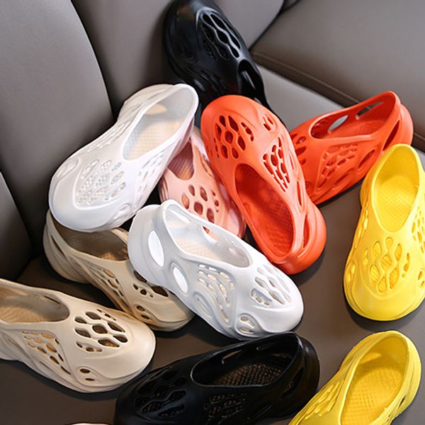 

boy girl designer shoes sandals kids summer outdoor casual sneakers children hollow sandals breathable beach shoes boys girl fashion sandals, Black;red