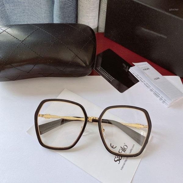 

fashion square sunglasses 5313 size:56-19-145 couple models from men classic uv protection round frame classic1, White;black