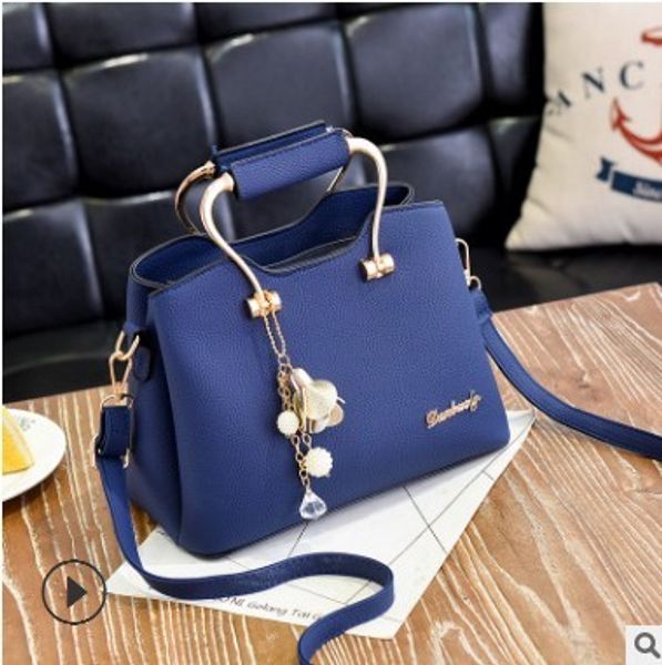 

the new 2020 web celebrity is a casual cross-body chain bag