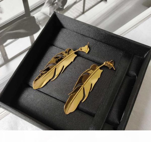 

f vintage head of european and american wind gold feather earrings luxury custom brass plated s925 silver needle earrings, Slivery;golden