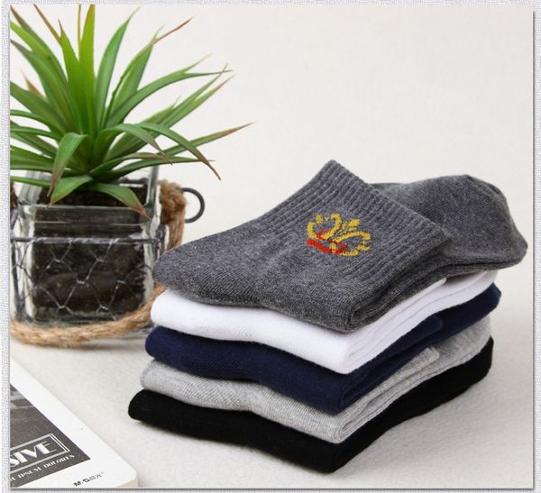 

men's wi pilling small leg men's sports socks sweat no pilling casual mid calf man's sports socks, Black