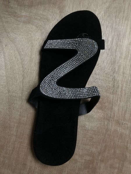 

2019 fashion women's shoes diamond flat sandals fashion slippers box cs03, Black