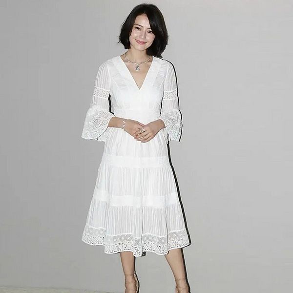 

runway 2020 summer novelty women party casual elegant gentle woman water soluble lace v neck white midi dress, Black;gray
