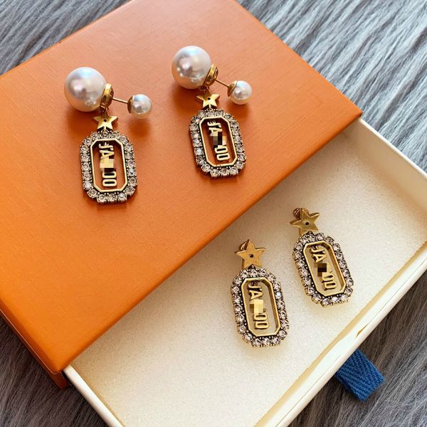 

2020 new letter pearl earrings female dijia internet celebrity temperament female letter diamond earrings, White