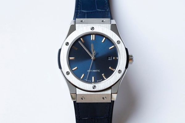 

automatic mechanical movement power endurance watch stainless steel anti-refraction sapphire crystal glass mirror croc, Slivery;brown