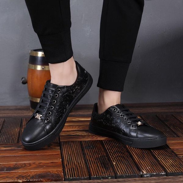 

2019 leather men's shoes, comfortable and breathable sports shoes, fashion trend low shoes, original box delivery: 38-44 yards, Black