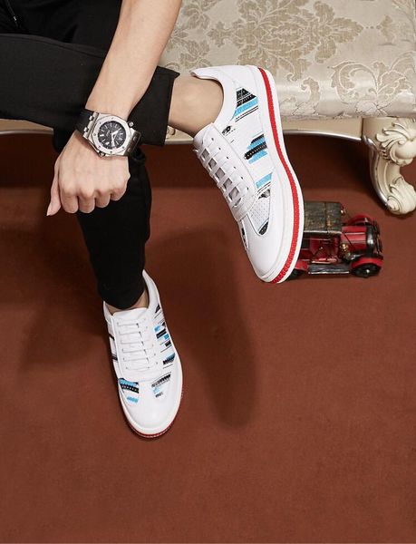 

2019c new summer men's white shoes, comfortable flat shoes fashion sports shoes, all in the original packaging, male code 38-44, Black