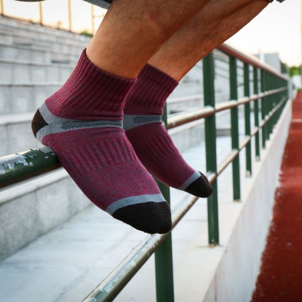 

outdoor mountaineering cotton mid-tube brushed thickened sports couple socks couple socks new, Black