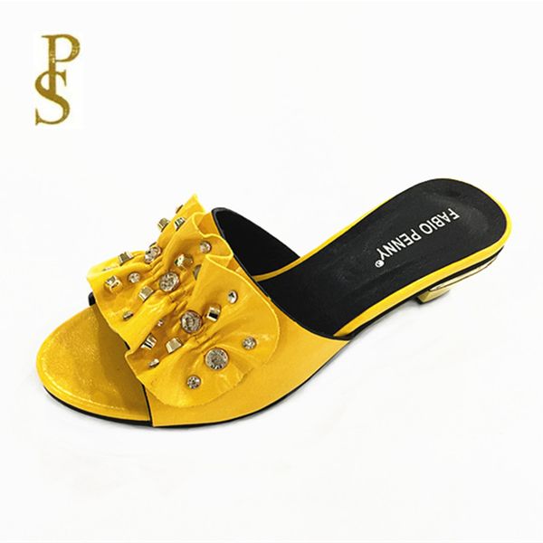 

slippers low heel mother shoes with rivets for ladies, Black