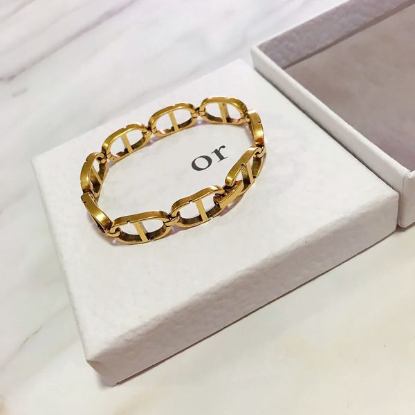 

d family/di family new seiko cd bracelet in 2020 women's fashion trend d family earring accessories, Golden;silver