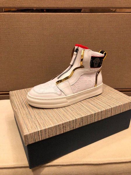 

2020y autumn and winter high-end custom men's high-casual shoes, fashion trend wild outdoor sports shoes, original box packaging