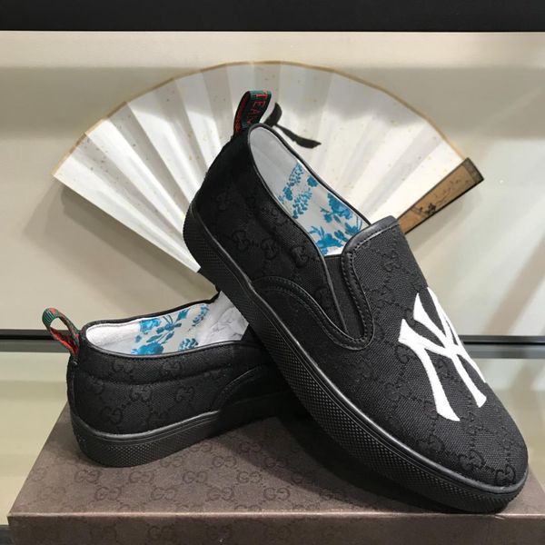 

2019r spring new breathable british lok fu shoes one foot men's shoes. fashion sports shoes original box packaging 38-44, Black