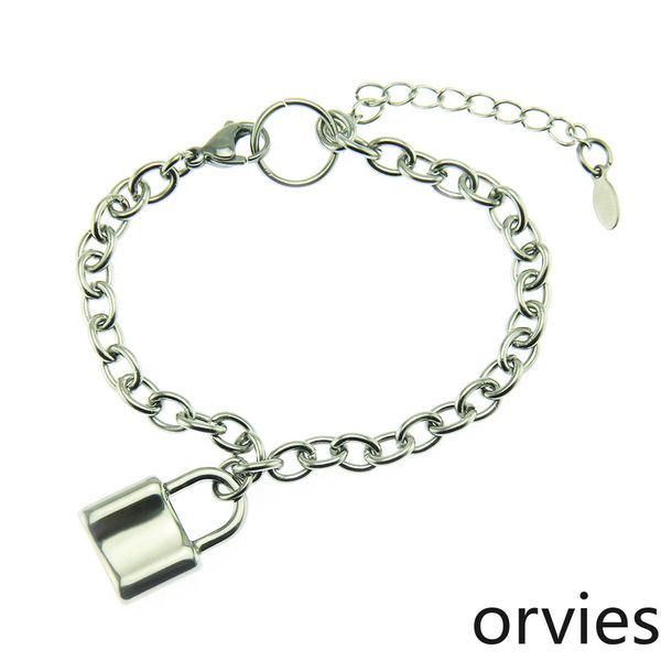 

2020 japanese and korean wind simple glossy face lock-shaped male women's bracelet trend fashion small fresh jewelry