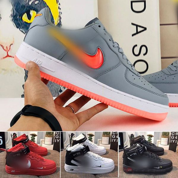 

2020 new arrivals forces volt running shoes women mens trainers one sports skateboard classic 1 green white black warrior sneakers ffpd