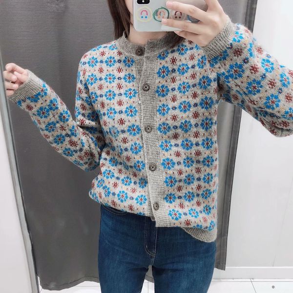 

f6745-korean women's clothing 2019 season new stand sweater jacquard collar flower jacquard cardigan sweater for women, White;black